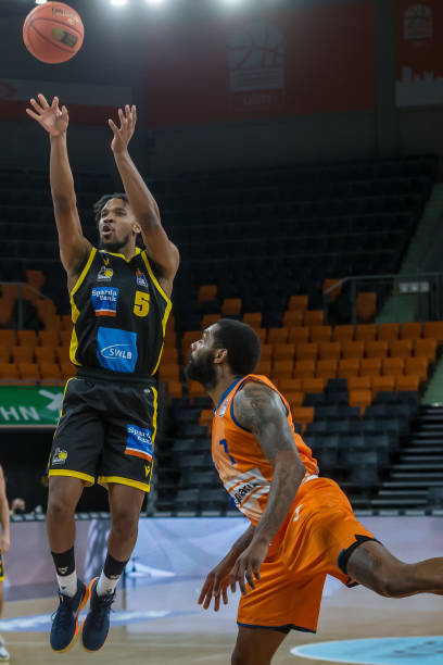 上更具竞争 上更具竞争