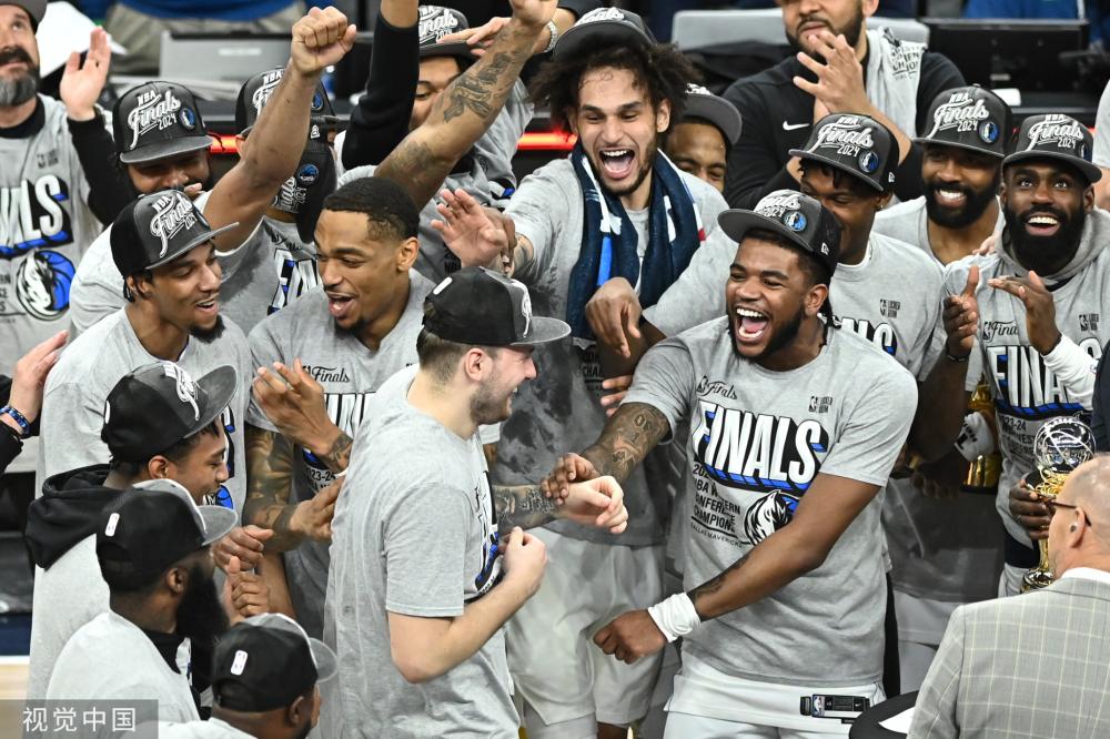 主场观众独 主场观众独