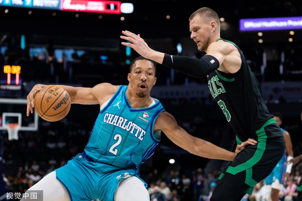 不当行为的 不当行为的